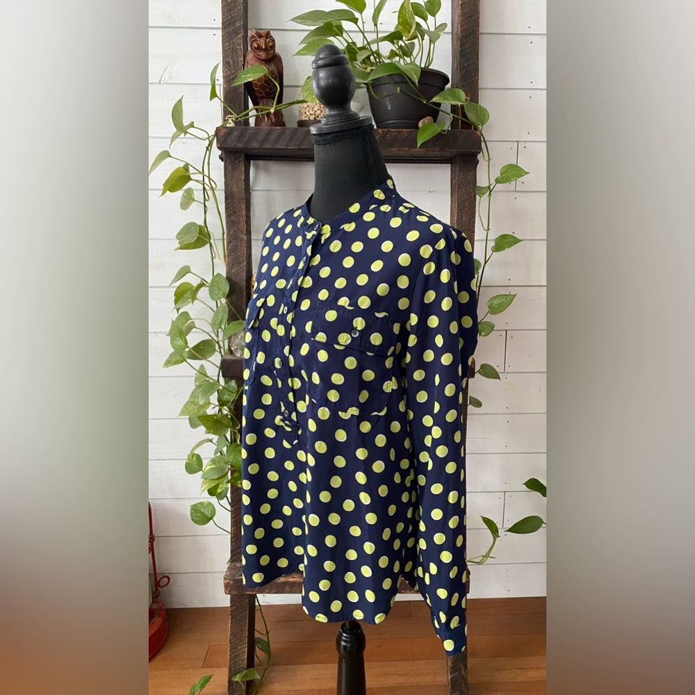 Gap: Blue Button Down Shirt with Green and White Polka Dots - Picture 8 of 17